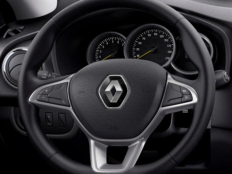 Renault Logan AT